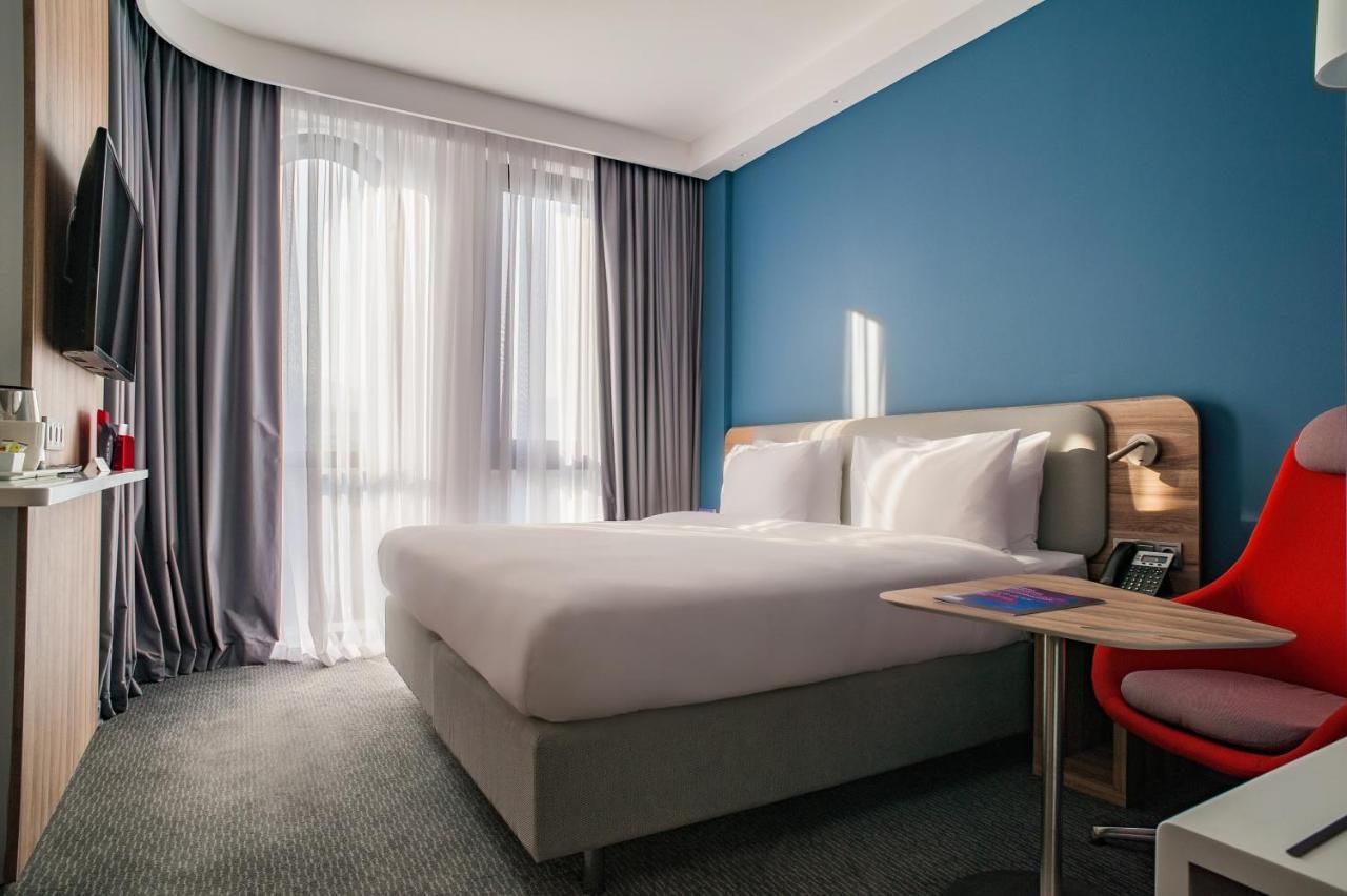 Holiday Inn Express Tbilisi Avlabari By Ihg Exterior foto
