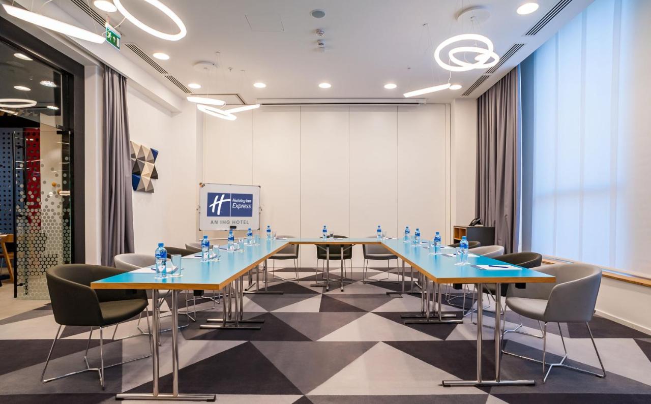 Holiday Inn Express Tbilisi Avlabari By Ihg Exterior foto