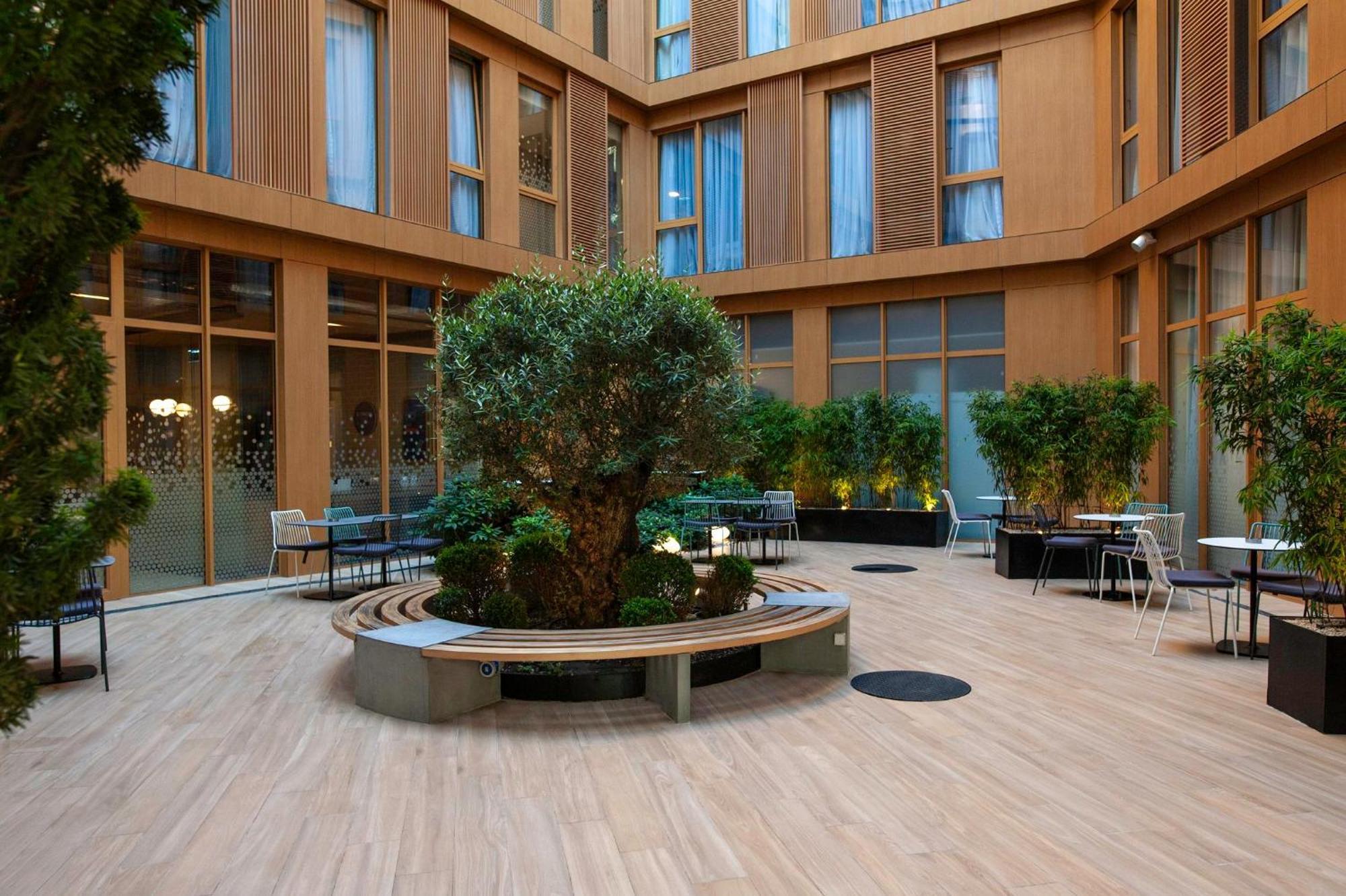 Holiday Inn Express Tbilisi Avlabari By Ihg Exterior foto